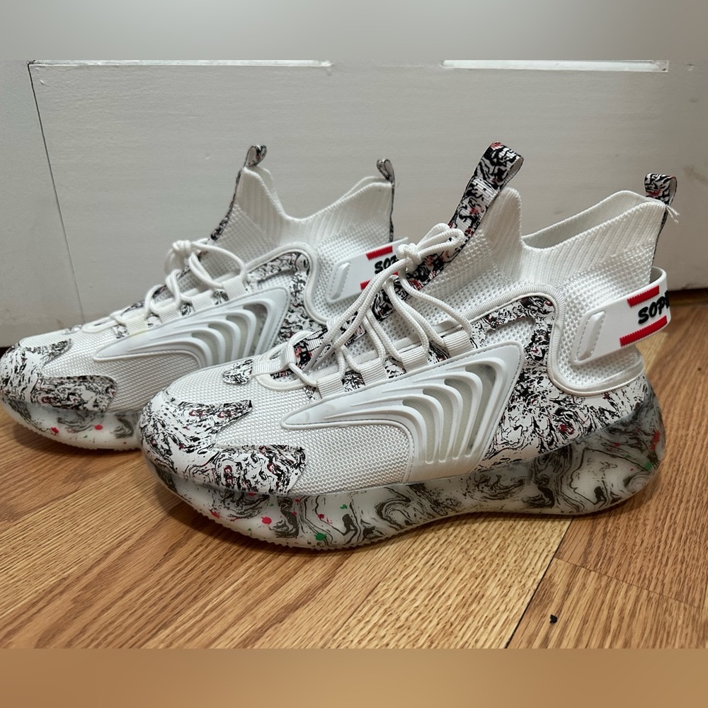MLO Mens Sneakers Size 10.5